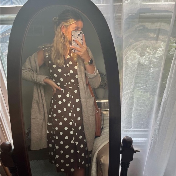 Meet your Posher, Madison - Picture 3 of 3